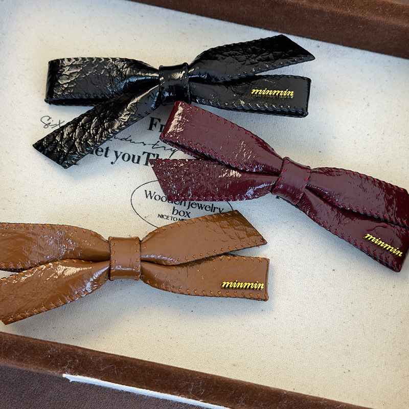 Kožená Spona do Vlasů Kachní Zobák s Mašlí