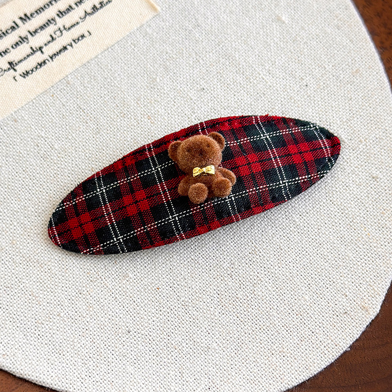 Pin para el Cabello de Osito de Peluche con Cuadros