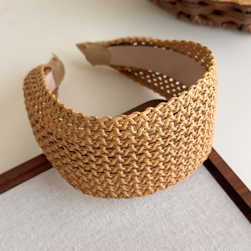 Diadema de Paja de Ala Ancha