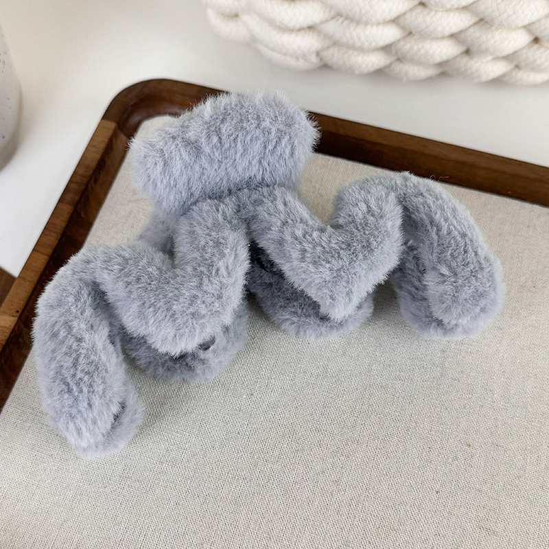 Agrafă Mare pentru Păr din Blana Sintetică