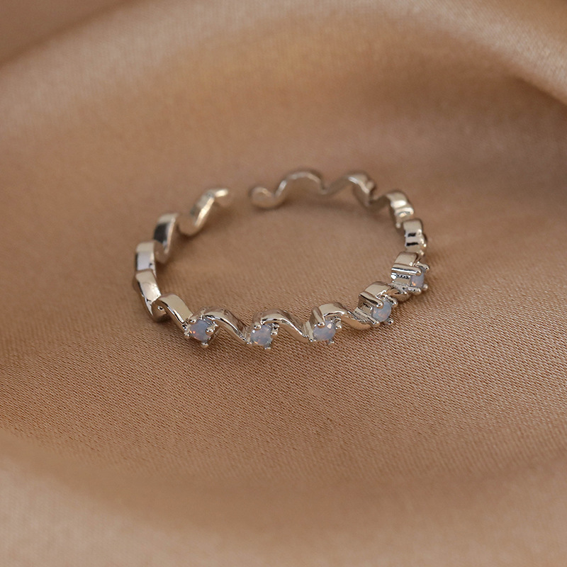 Geometric Adjustable Ring