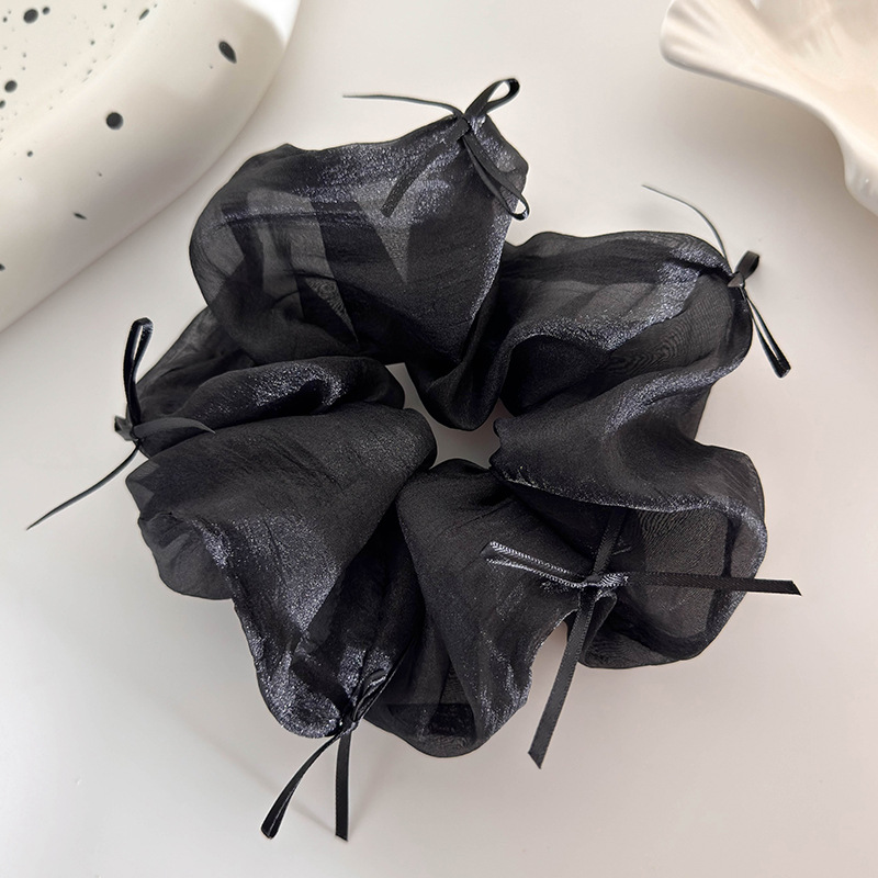 バレエスタイルスクランチー