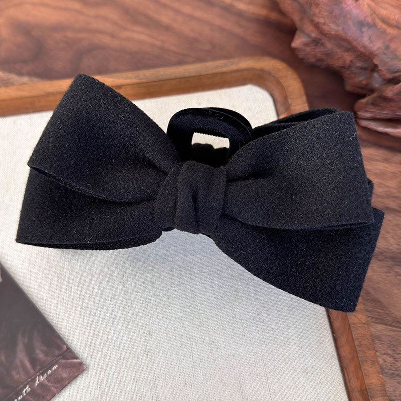 Agrafă de Păr cu Fundiță de Catifea