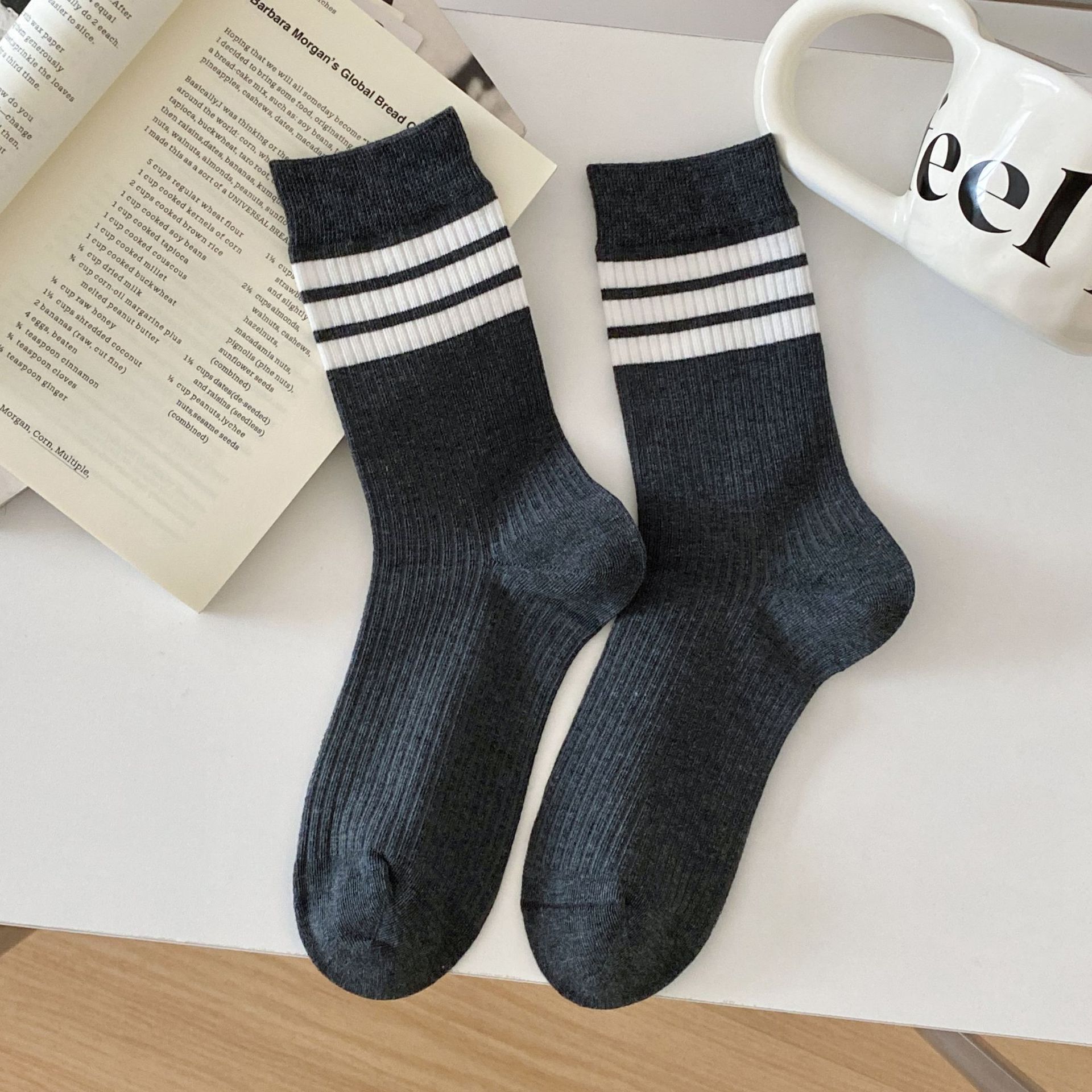 Meias Femininas Meia-Canela Listradas