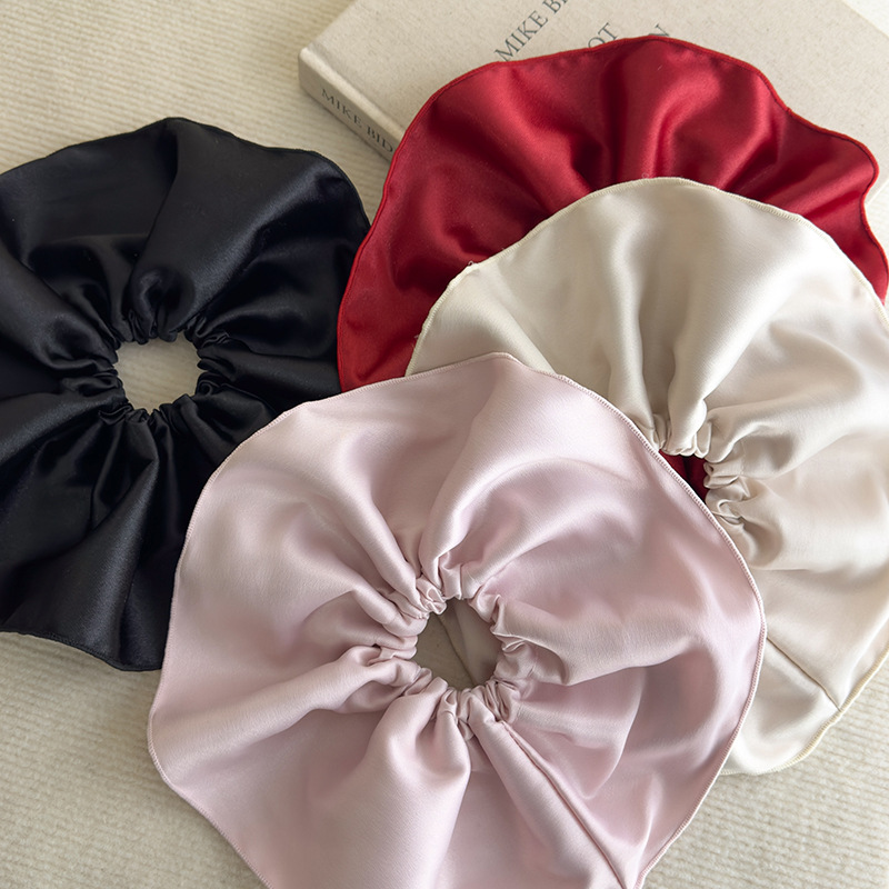 Premium Satäng Scrunchie