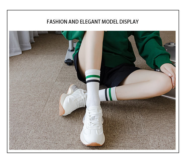 Meias Mid-Calf Bordadas