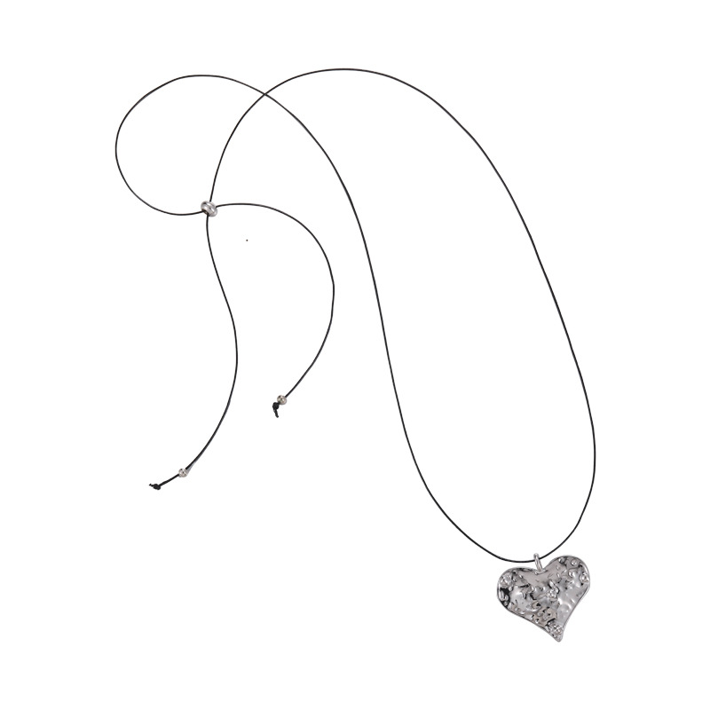 قلادة قلب قابلة للتعديل