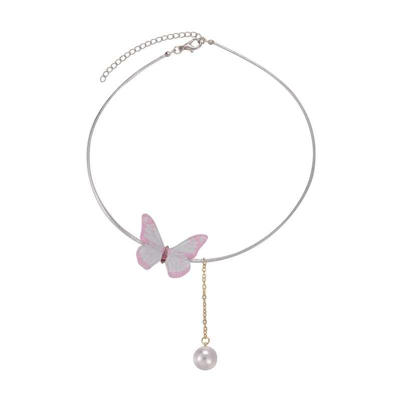 قلادة فراشة قوس قزح