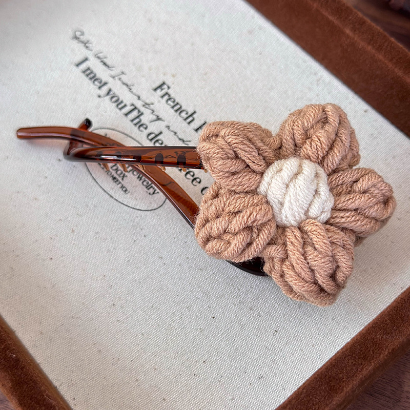 Spinka do Włosów z Włóczkowym Kwiatem