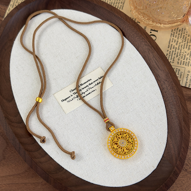 Кулон-компас геометричний