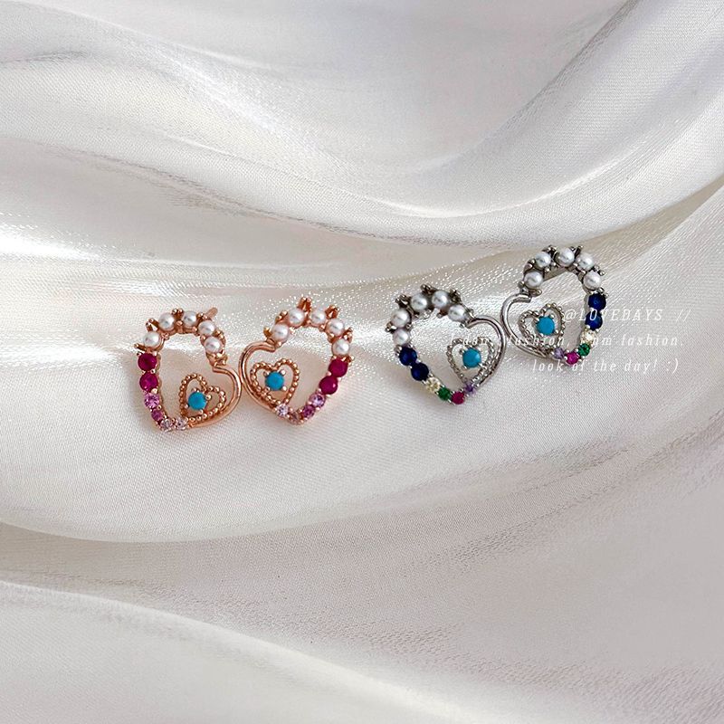 أقراط قلب مجوفة