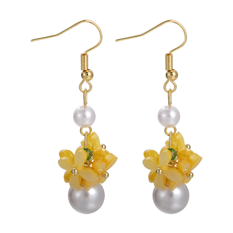 진주 술 플로럴 귀걸이