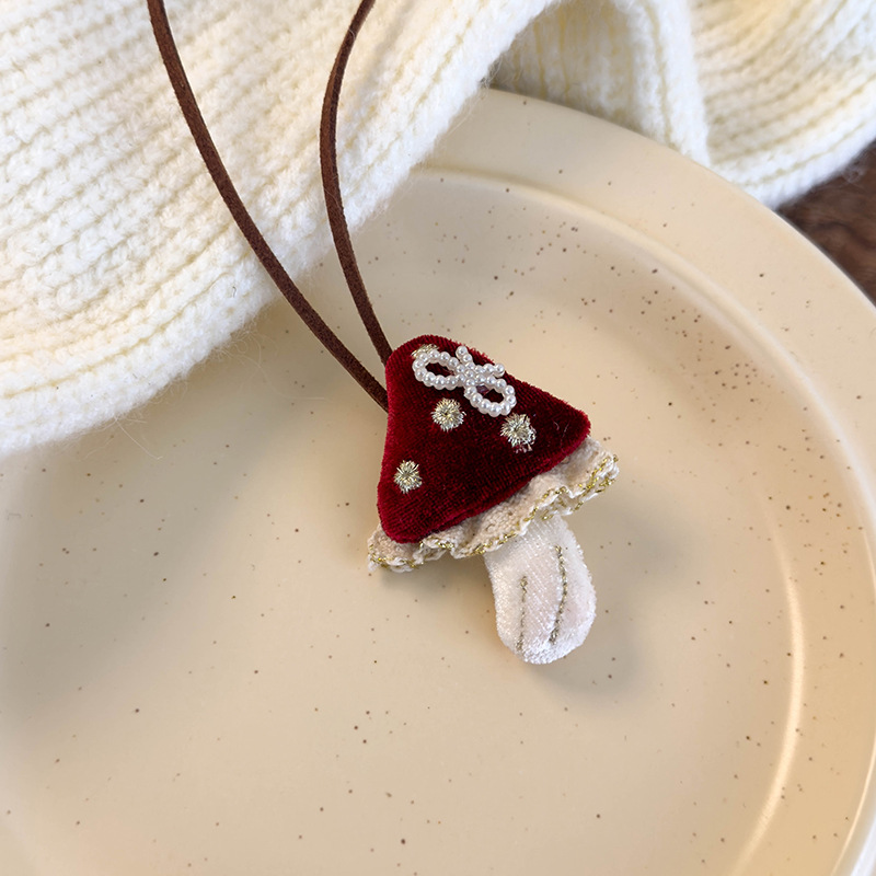 Дитячий намисто з різдвяними мультяшними персонажами