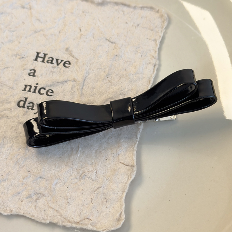 Agrafă de Păr Cu Piele Cu Fundiță Cioc de Rață