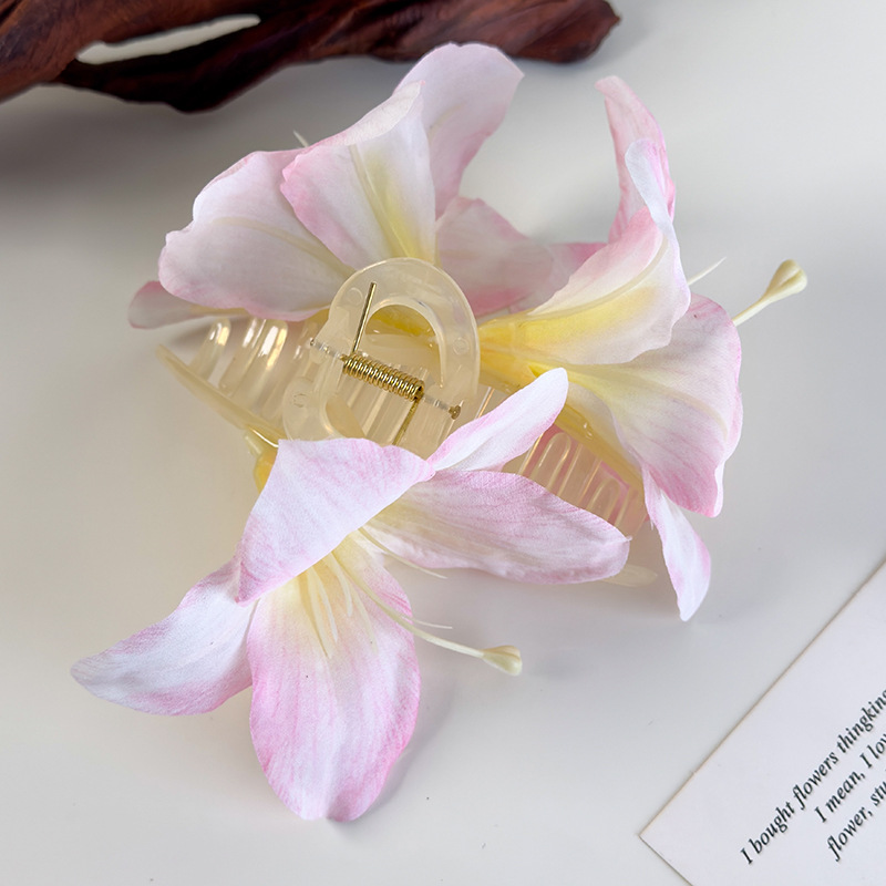 Lily Flower Hair Clip
