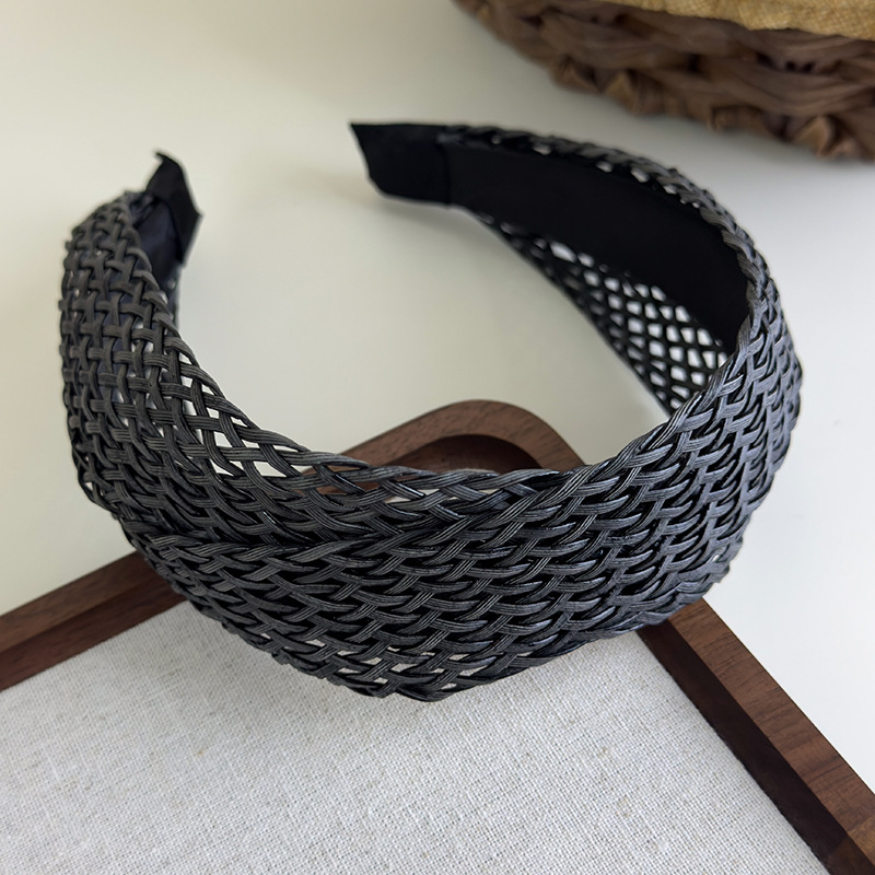 Diadema de Paja de Ala Ancha