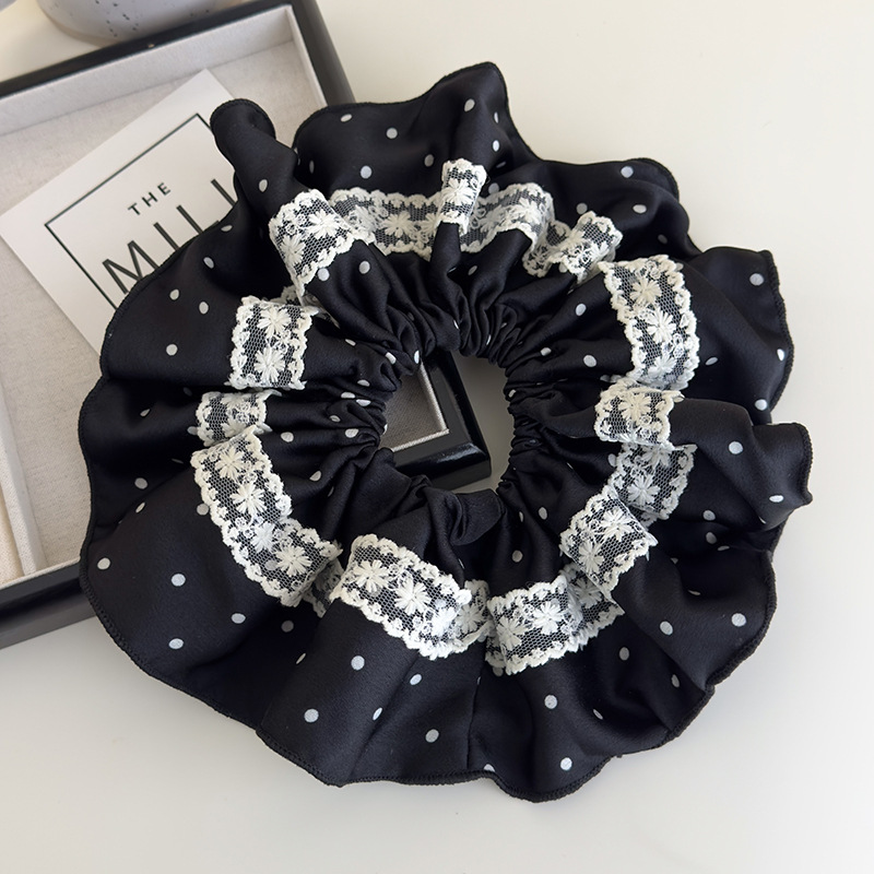 Prickig Satäng Spets Scrunchy