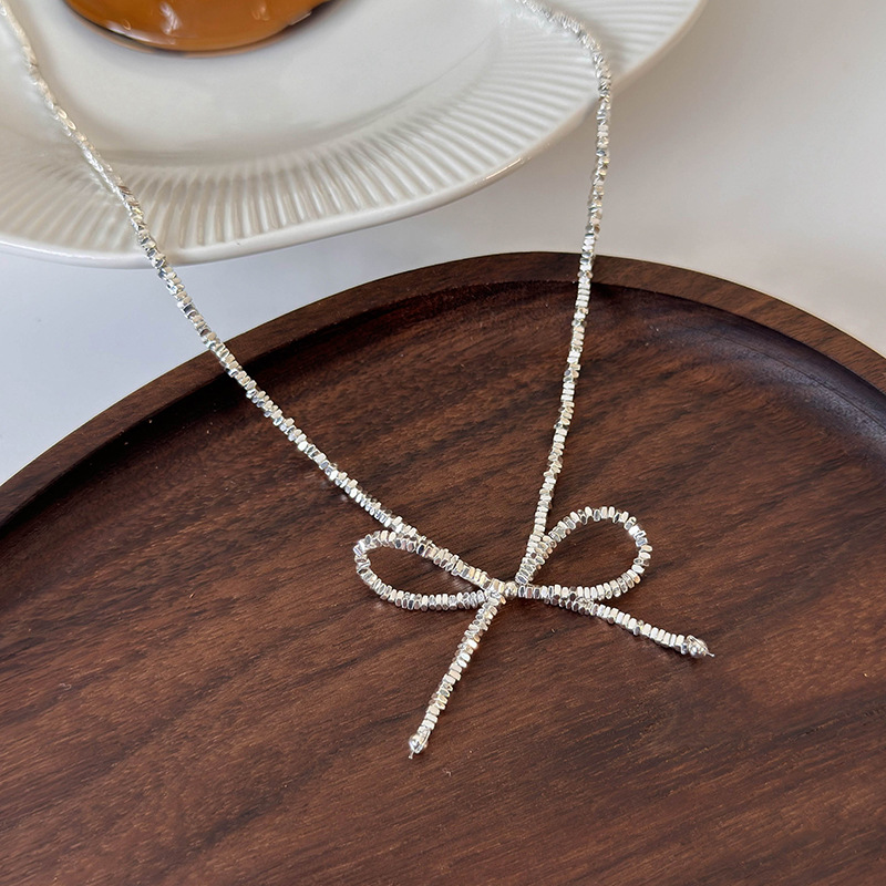 Funkelnde Schleifen-Anhänger Halskette