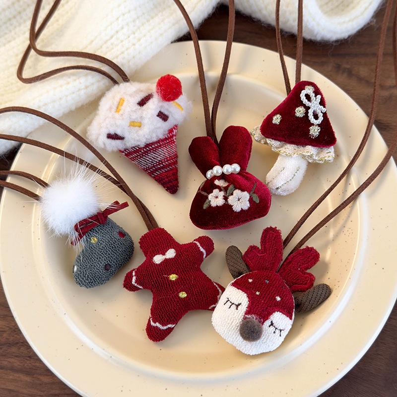 Дитячий намисто з різдвяними мультяшними персонажами