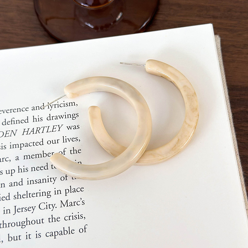 C-Şekilli Retro Küpeler