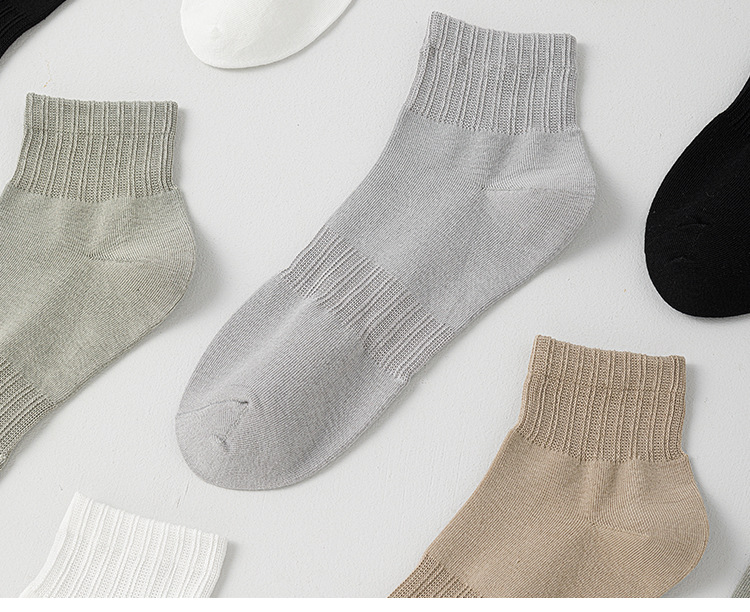 Чоловічі бавовняні шкарпетки до середини литки