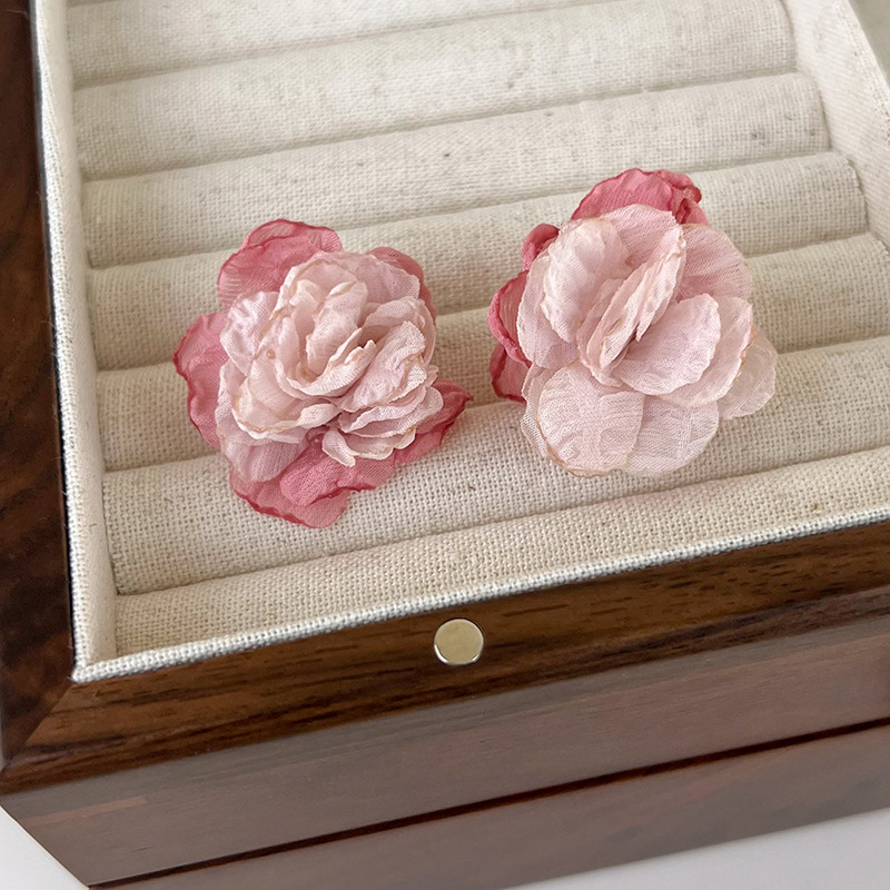 Сергі Квіткові з Тканини