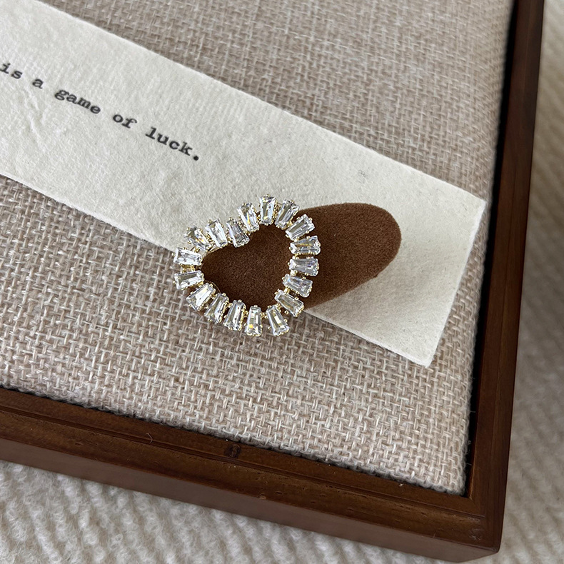 Agrafă de Păr cu Inimă de Rhinestone