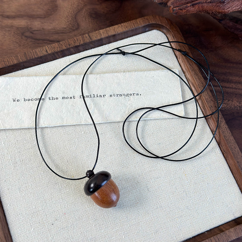 Dây chuyền mặt dây gỗ sồi