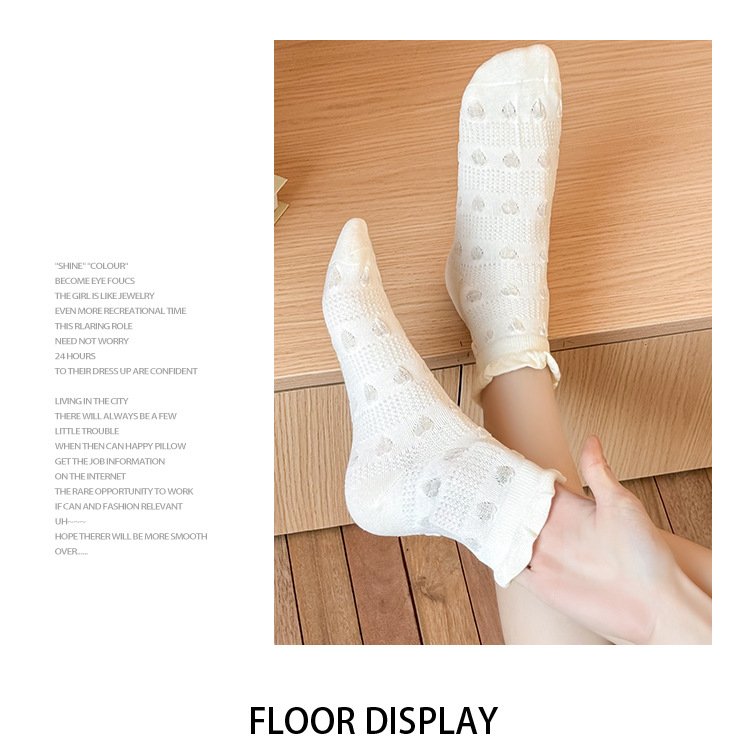 Meias de Renda com Babados