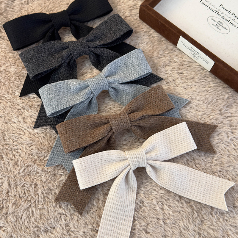 Knit Bow Hair Clip