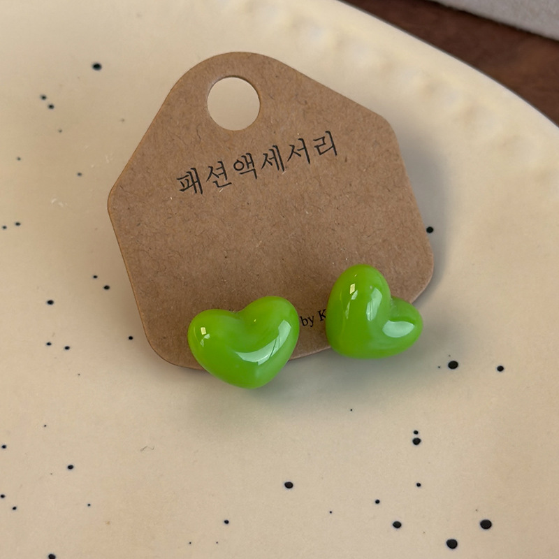 하트 모양 귀걸이