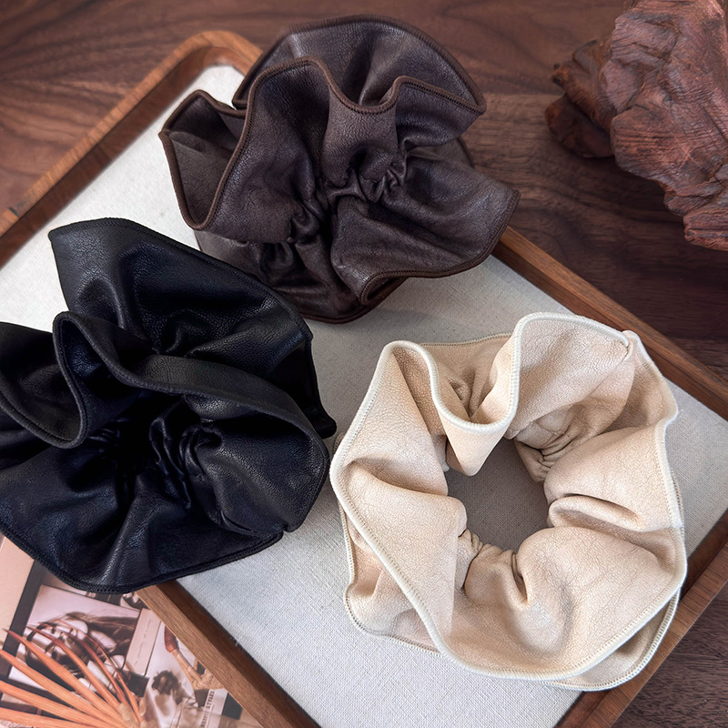 Röd Läder Dubbelskikts Scrunchie