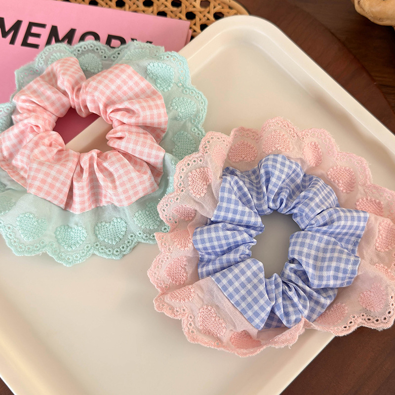 하트 레이스 체크 스크런치