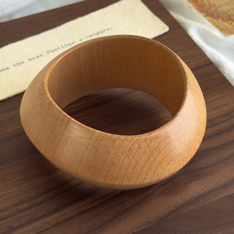 Geometriskt Träarmband med Stjärnmotiv