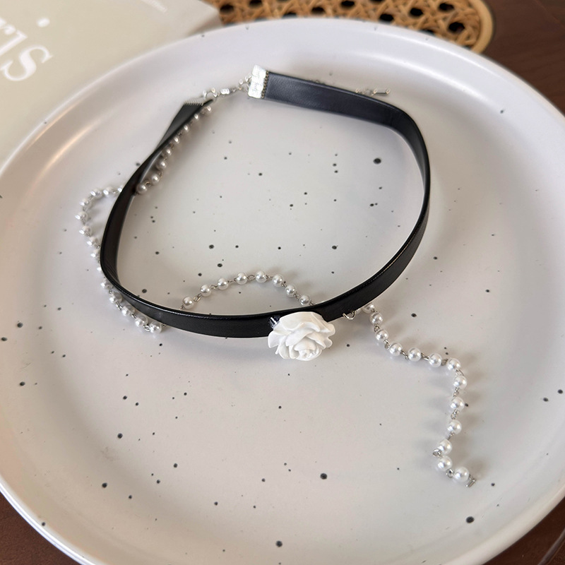 블랙 로즈 펄 초커 네크리스