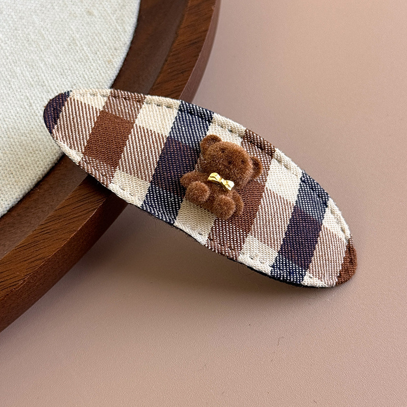Pin para el Cabello de Osito de Peluche con Cuadros