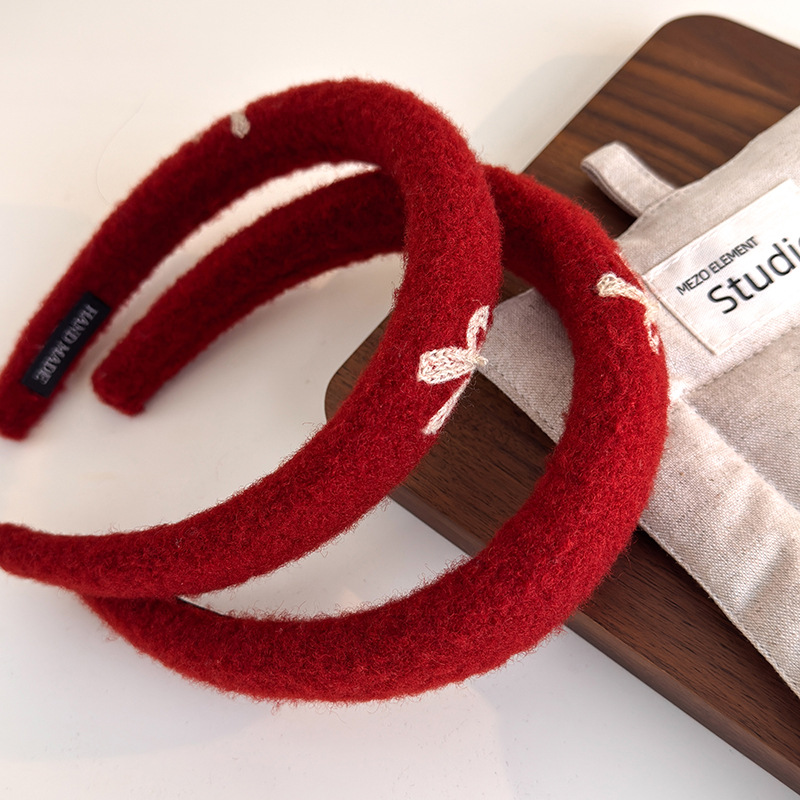 Cinta para el Cabello con Lazo Bordado