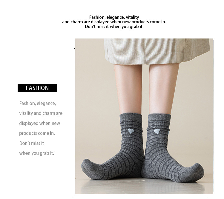 Meias de Corações Listrados para Mulheres