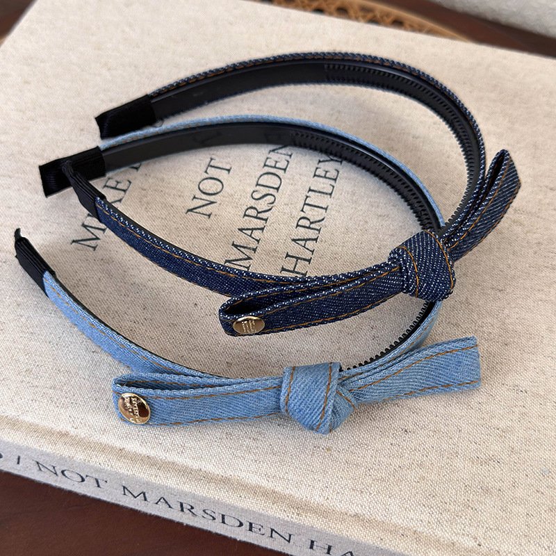 Agravă de Păr Denim Albastră cu Aplică