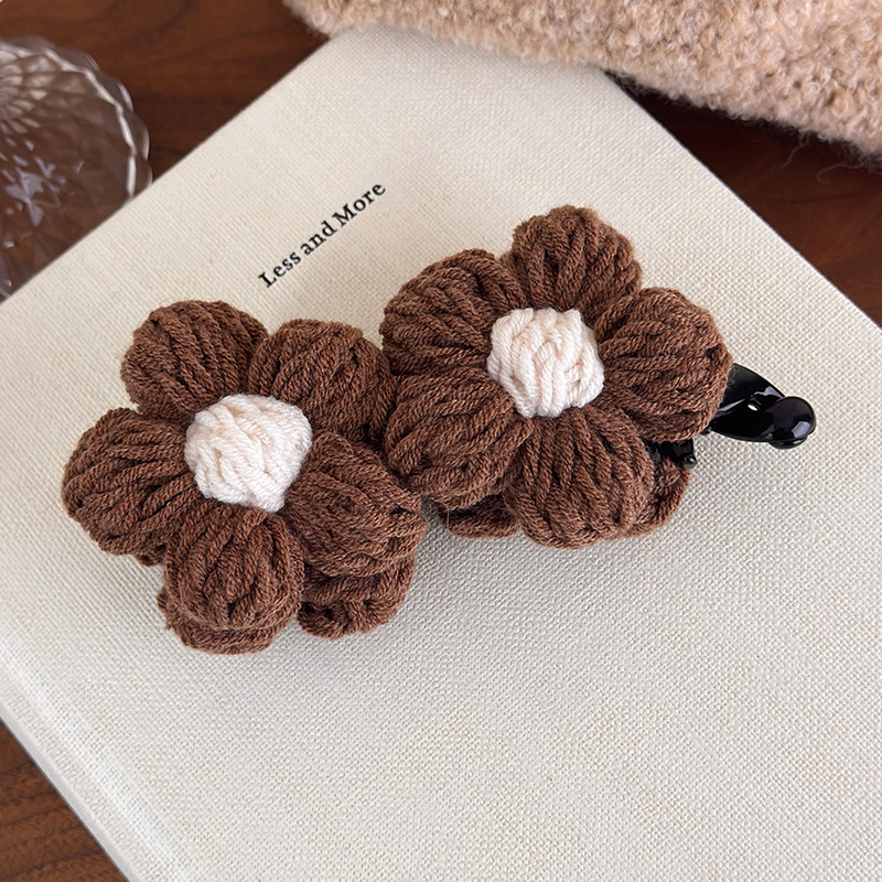 Agrafă de Păr Banana din Fire Vintage cu Flori