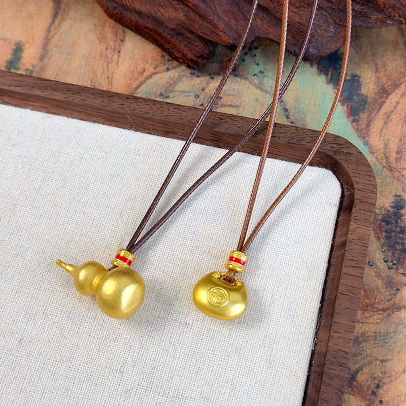 골든 구드 펜던트 네크리스