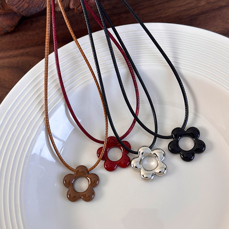 Flower Wax Rope Necklace