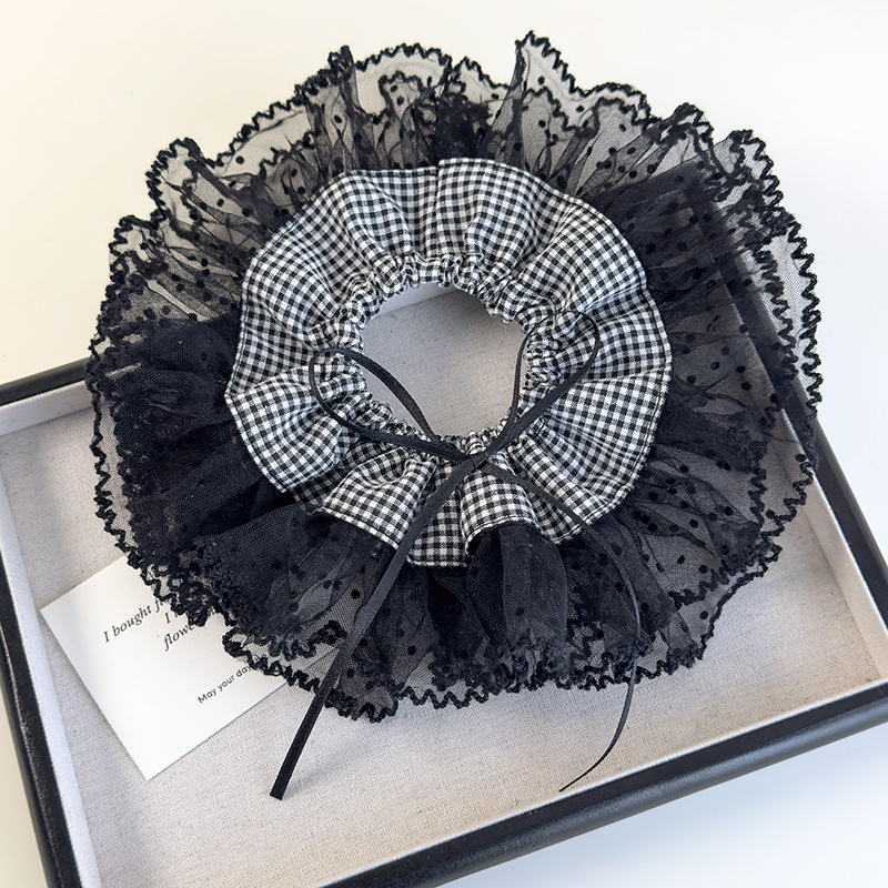 Σκραντσάκια Υπερμεγέθους με Δαντέλα και Πάτσγουορκ Πλέγμα