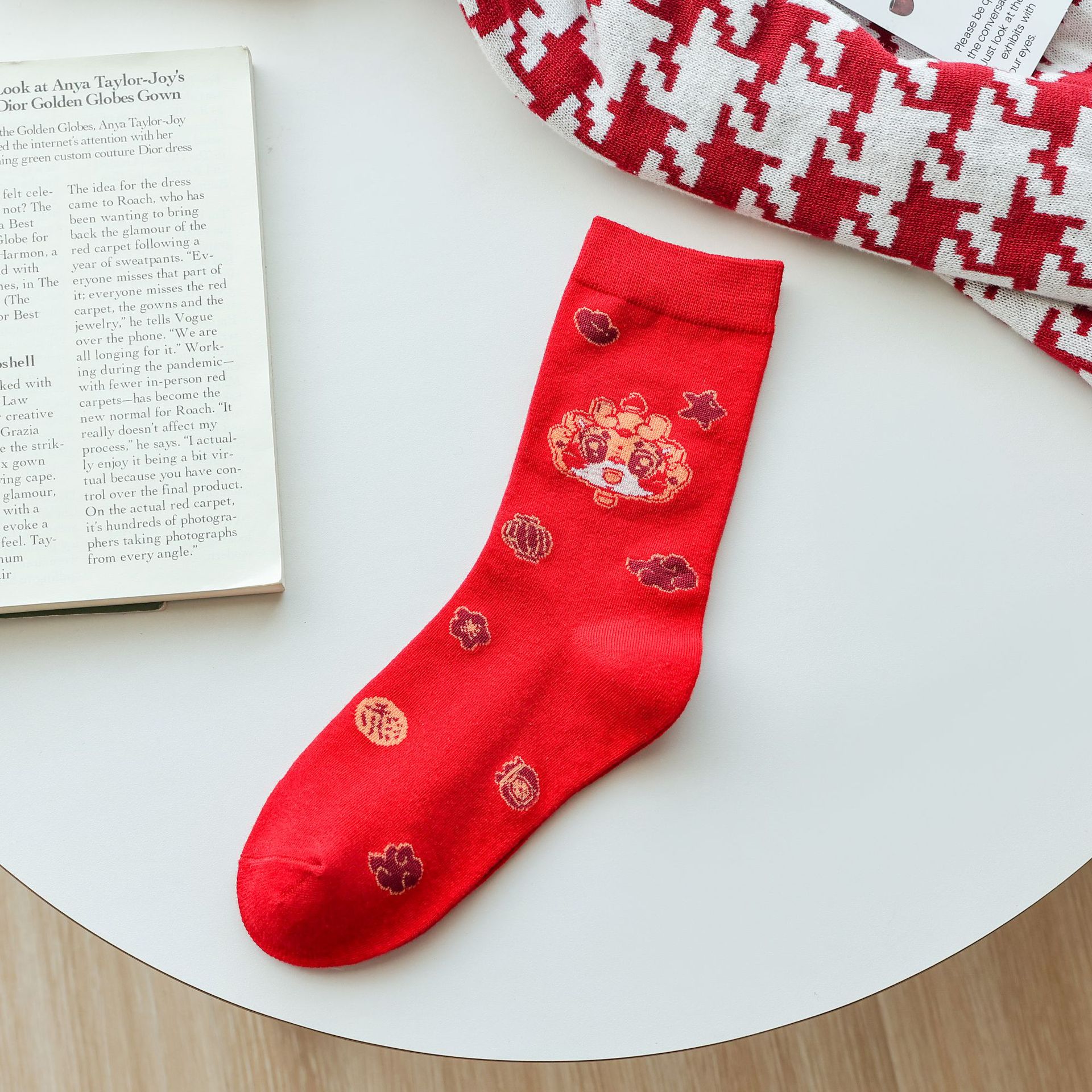 Röda bomullsstrumpor mid-calf för damer