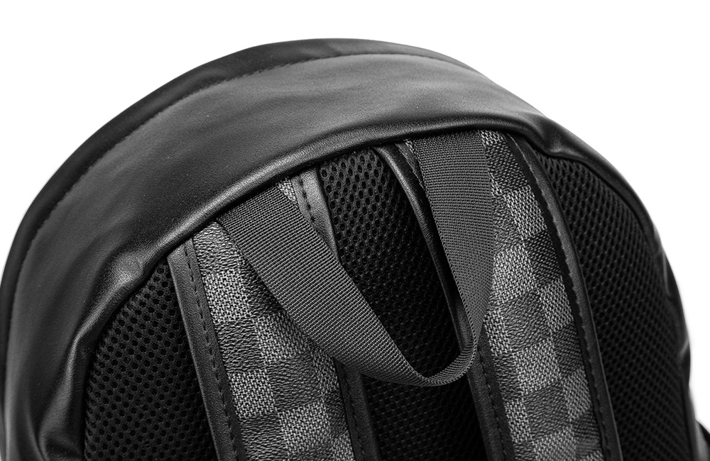 กระเป๋าเป้ลายสก๊อตผู้ชาย