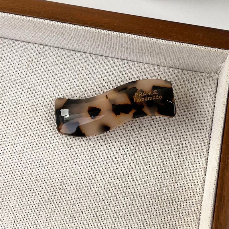 Agrafă de păr din acetat ondulat