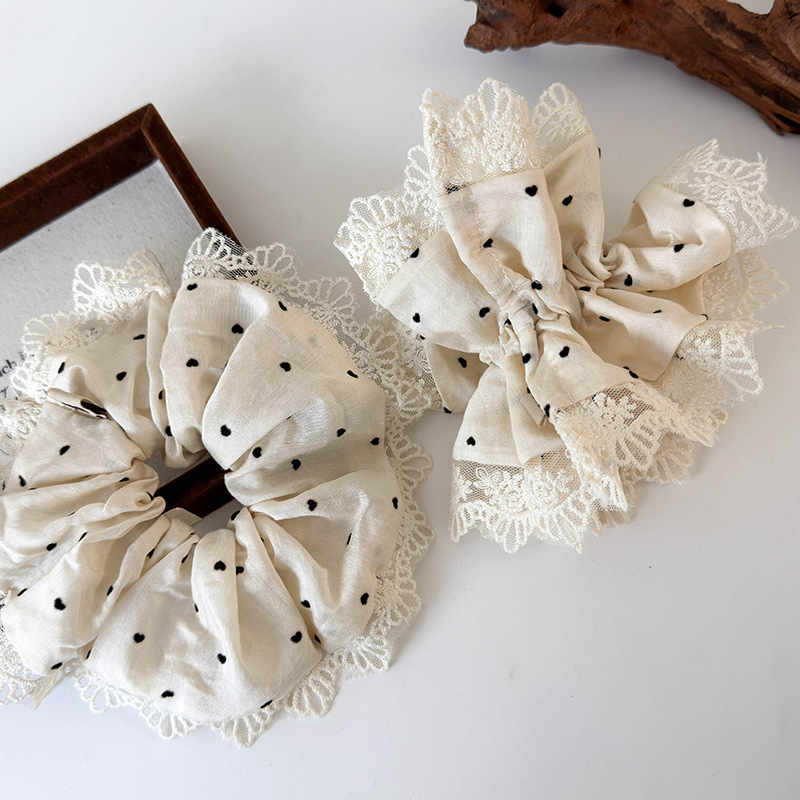 ربطات شعر طراز الباليه