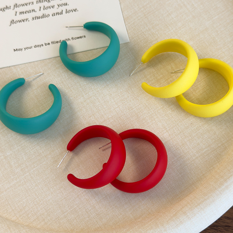 Şeker Renkli Reçine Halka Küpeler