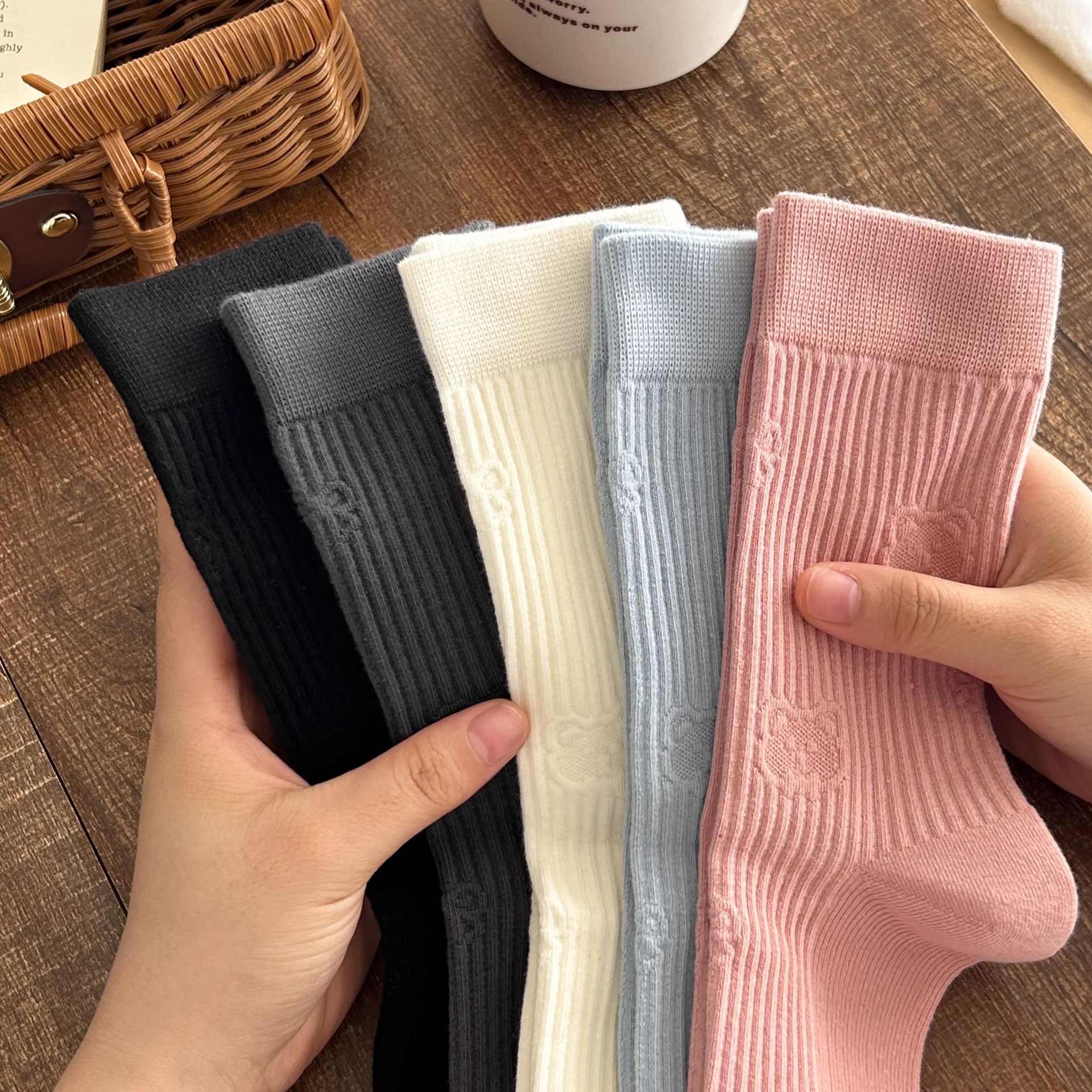 Meias de algodão até a panturrilha com padrão diamante