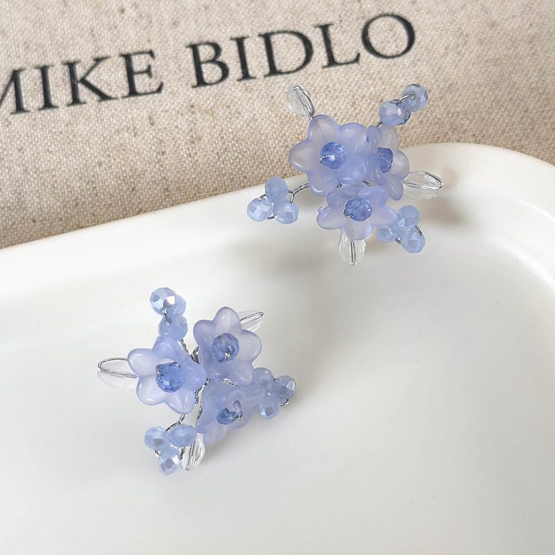 Anting Tindik Bunga Biru